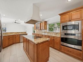 8879 Indian River Run, Boynton Beach FL 33472
