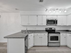 11652 NW 19th Dr 11652, Coral Springs FL 33071