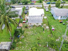 2510 Scott St, Hollywood FL 33020