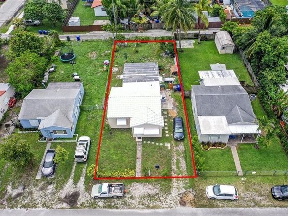 2510 Scott St, Hollywood FL 33020
