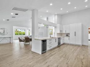 4564 Bocaire Boulevard, Boca Raton FL 33487