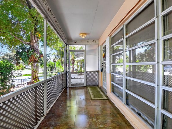 702 Sunset Drive, Lake Worth Beach FL 33461