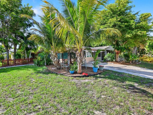 702 Sunset Drive, Lake Worth Beach FL 33461