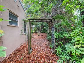 702 Sunset Drive, Lake Worth Beach FL 33461
