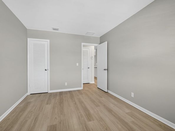 42 Easthampton B, West Palm Beach FL 33417