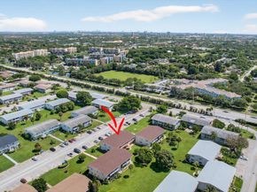 42 Easthampton B, West Palm Beach FL 33417