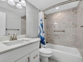 42 Easthampton B, West Palm Beach FL 33417