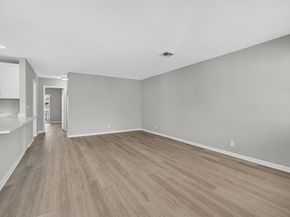 42 Easthampton B, West Palm Beach FL 33417