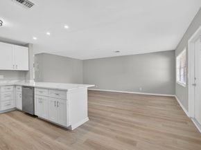 42 Easthampton B, West Palm Beach FL 33417