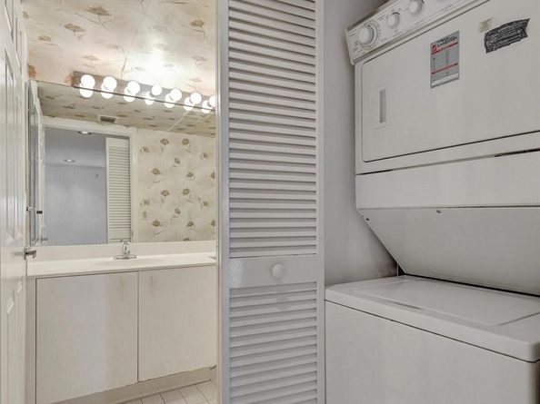 9587 Weldon Cir B312, Fort Lauderdale FL 33321