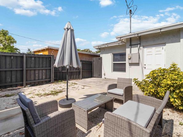 18 S D Street, Lake Worth Beach FL 33460