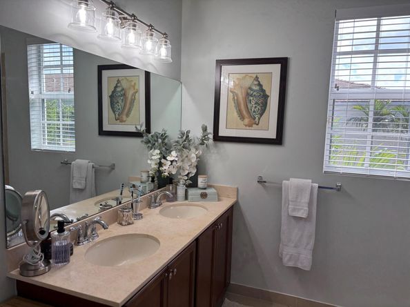 275 SW 7th Court, Pompano Beach FL 33060