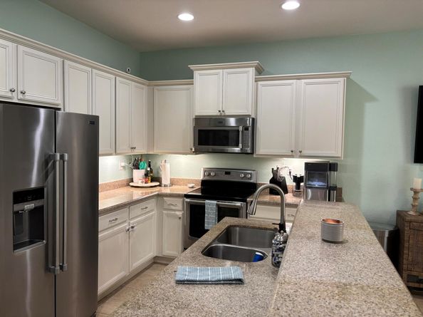275 SW 7th Court, Pompano Beach FL 33060