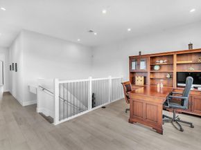 5812 E Brookfield Cir E, Hollywood FL 33312