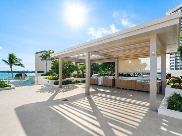 100 Lakeshore Drive 1557, North Palm Beach FL 33408