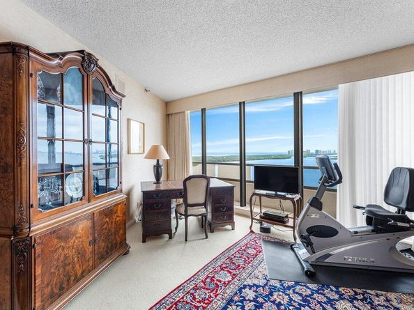 100 Lakeshore Drive 1557, North Palm Beach FL 33408