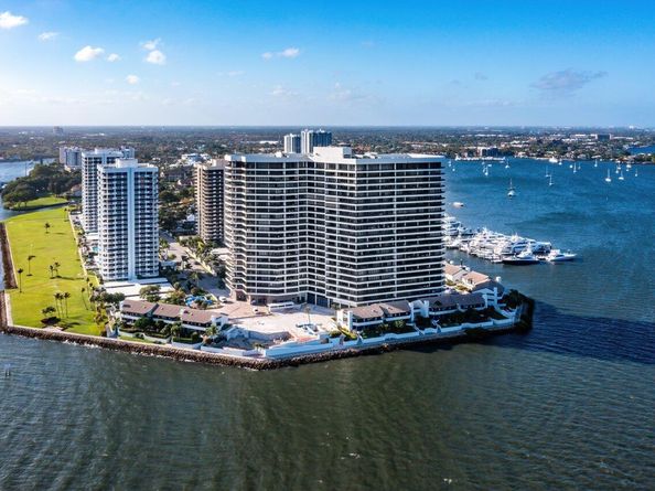 100 Lakeshore Drive 1557, North Palm Beach FL 33408