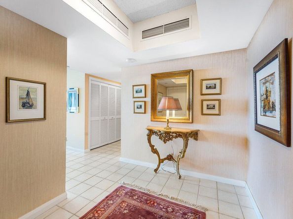 100 Lakeshore Drive 1557, North Palm Beach FL 33408