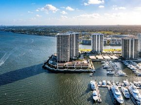 100 Lakeshore Drive 1557, North Palm Beach FL 33408