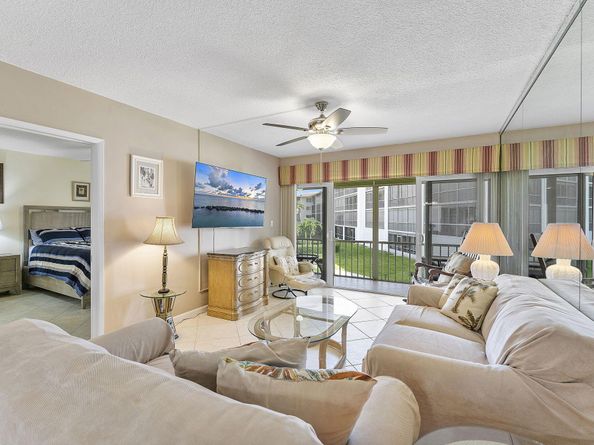 101 NE 19th Avenue 208, Deerfield Beach FL 33441