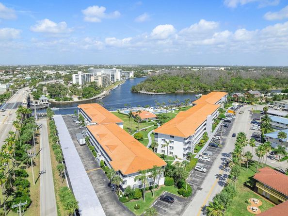 101 NE 19th Avenue 208, Deerfield Beach FL 33441