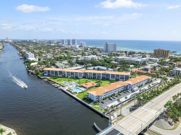 101 NE 19th Avenue 208, Deerfield Beach FL 33441