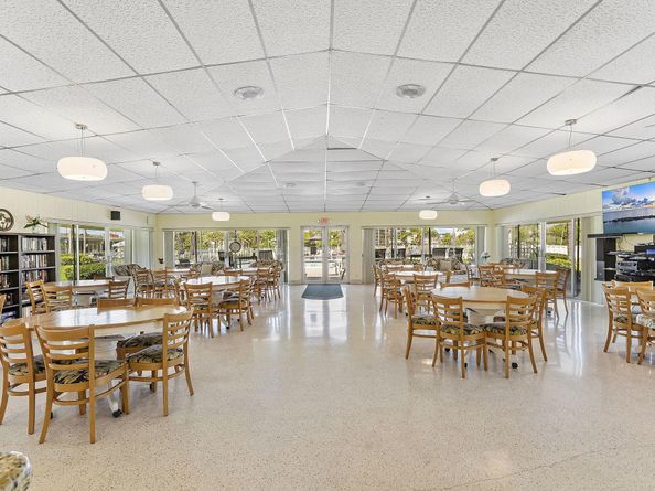 101 NE 19th Avenue 208, Deerfield Beach FL 33441