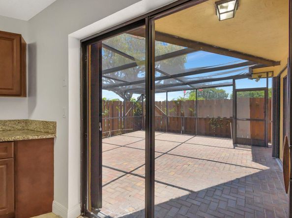 44 Springdale Circle, Palm Springs FL 33461