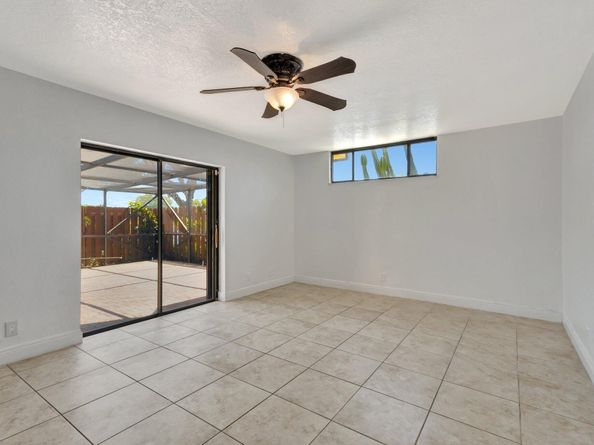 44 Springdale Circle, Palm Springs FL 33461