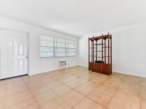 111 Dorchester E 111, West Palm Beach FL 33417