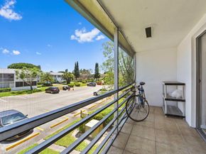 111 Dorchester E 111, West Palm Beach FL 33417