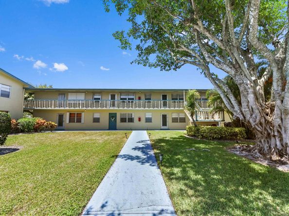111 Dorchester E 111, West Palm Beach FL 33417