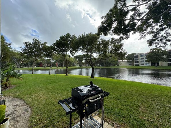 2221 Cypress Island Dr 101, Pompano Beach FL 33069