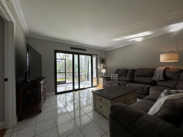 2221 Cypress Island Dr 101, Pompano Beach FL 33069