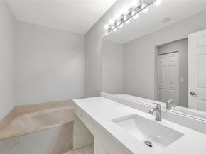 12502 NW 56th St 12502, Coral Springs FL 33076