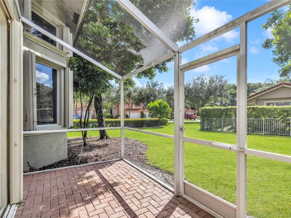 12502 NW 56th St 12502, Coral Springs FL 33076