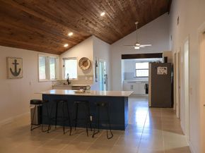 6945 150th Pl, Palm Beach Gardens FL 33418