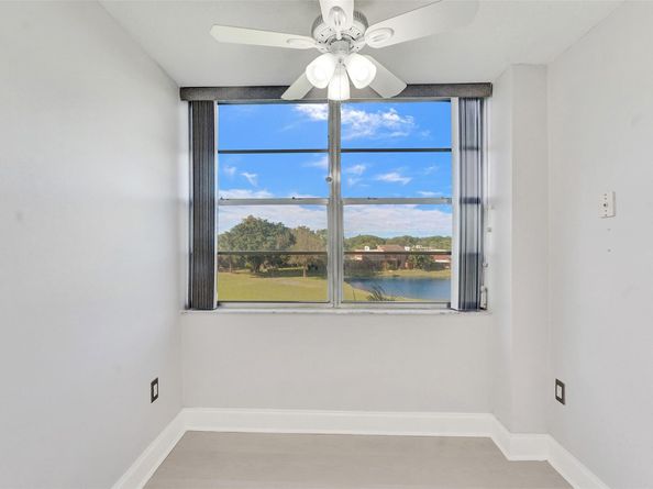 1000 Saint Charles Pl 305, Pembroke Pines FL 33026