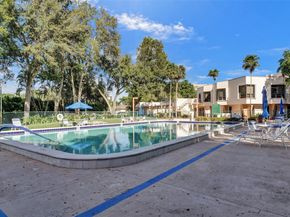 1000 Saint Charles Pl 305, Pembroke Pines FL 33026