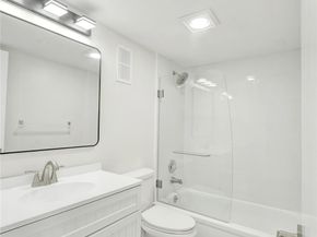 1000 Saint Charles Pl 305, Pembroke Pines FL 33026