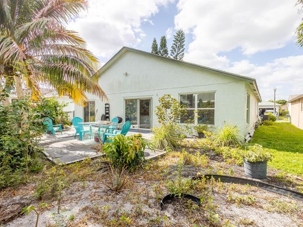 1029 Cape Cod Ter Terrace, Greenacres FL 33413