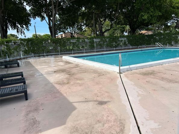 3571 NW 94th Ave 6D, Sunrise FL 33351