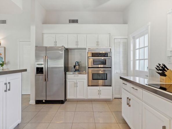 2751 NE 18th St, Pompano Beach FL 33062
