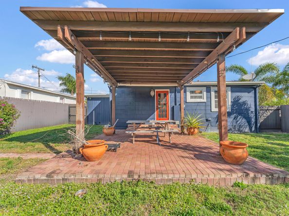 818 Kaye Street, West Palm Beach FL 33405