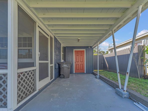 818 Kaye Street, West Palm Beach FL 33405