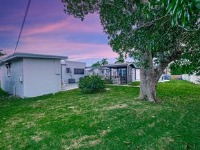 517 Greynolds Circle, Lantana FL 33462