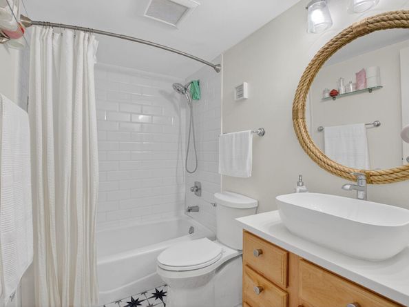 900 SW 9th Street Circle 102, Boca Raton FL 33486