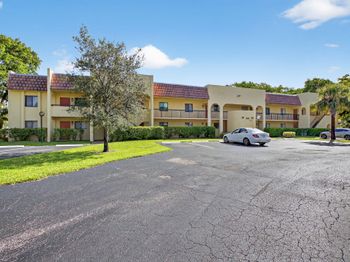 900 SW 9th Street Circle