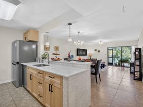 900 SW 9th Street Circle 102, Boca Raton FL 33486