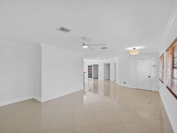 2924 NW 8th Ave, Wilton Manors FL 33311